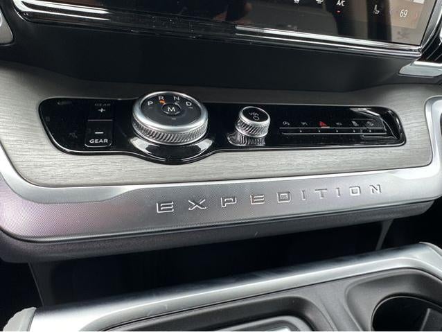 2026 Ford Expedition MAX Platinum®