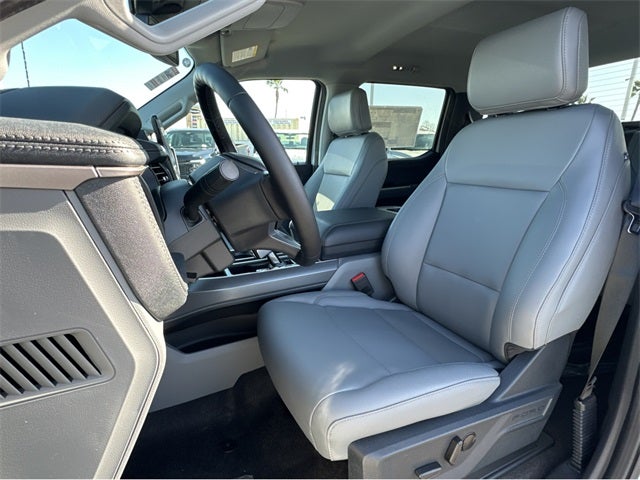 2025 Ford F-150 Lightning Flash™