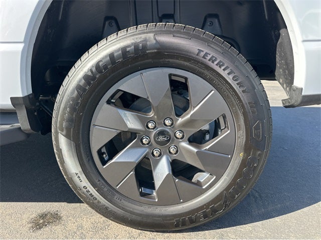 2025 Ford F-150 Lightning Flash™
