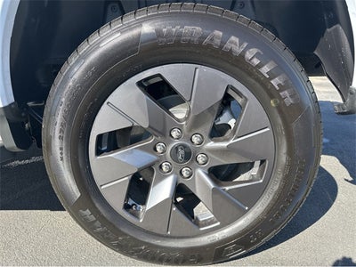 2025 Ford F-150 Lightning Lariat®