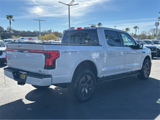 2025 Ford F-150 Lightning Lariat®