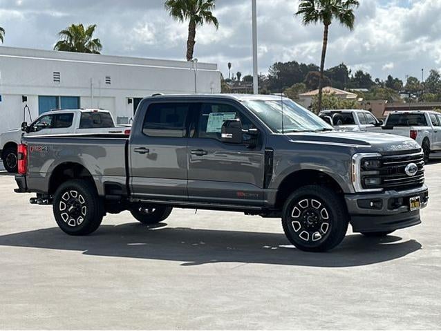 2025 Ford Super Duty F-250® Platinum®