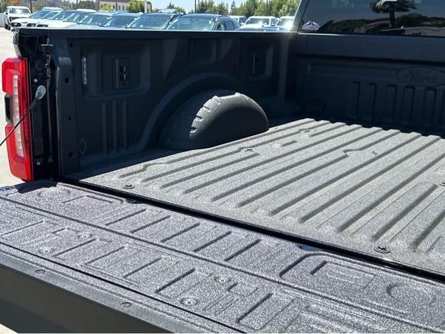 2025 Ford Super Duty F-350® XLT