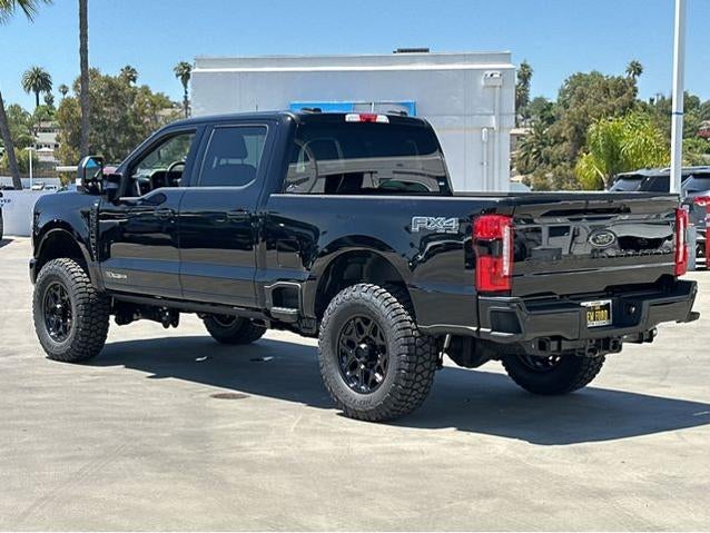 2025 Ford Super Duty F-350® XLT