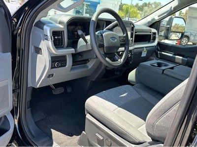 2025 Ford Super Duty F-350® XLT