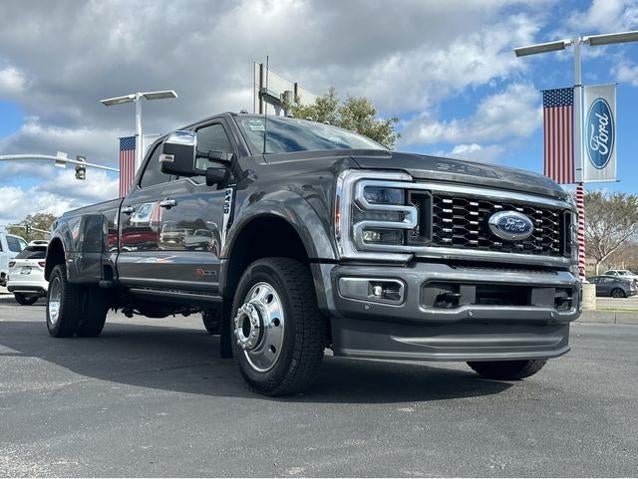2026 Ford Super Duty F-450® Platinum®