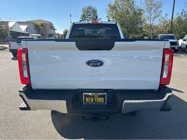 2025 Ford Super Duty F-350® XLT