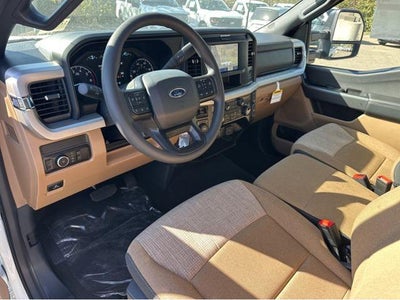 2025 Ford Super Duty F-350® XLT