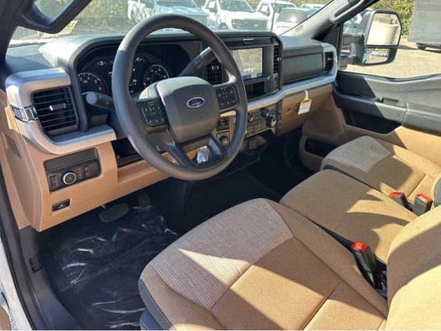 2025 Ford Super Duty F-350® XLT